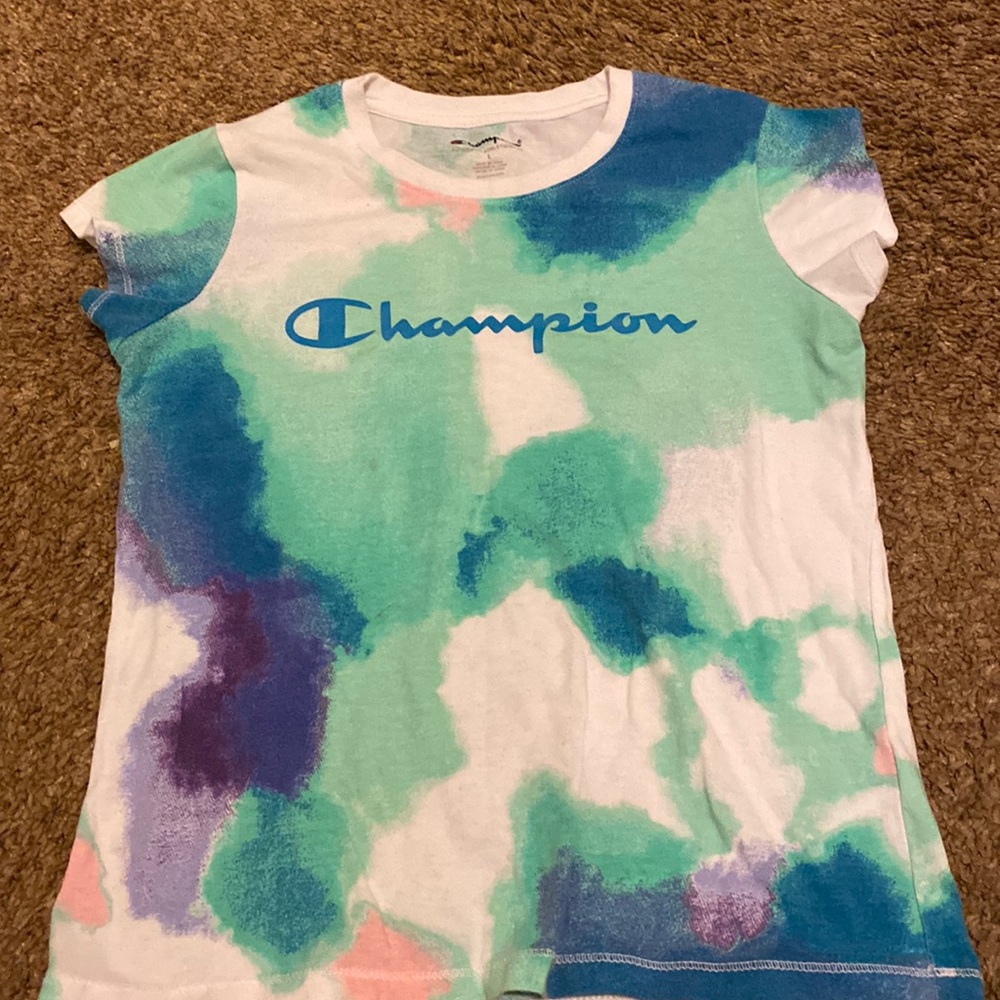 cute sporty Champion shirt